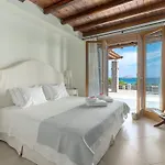 Villa Caves II