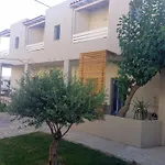 Nikolas Apartments