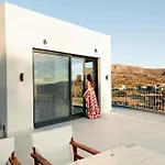 Profitis Luxurious Villa In Serene Crete