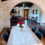 Traditional Villa In Pemonia