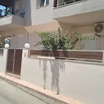 Jenny'S House