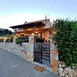 Thymes Traditional House