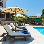 Villa Aspa In Prines