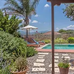 Yiannis Cottage