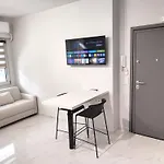 Seaside Apartment Near The City Center