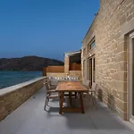 Villa Maistros