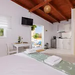 Ariadne Apartments