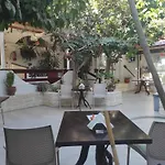Nikos Hotel