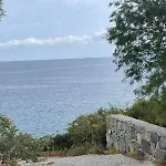 Manos Apartments