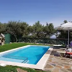Traditional Villa In Fres