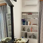 Maria Cozy Apartment 30M From The Sea