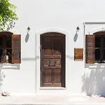 Daphne'S Konaki In Pachia Ammos