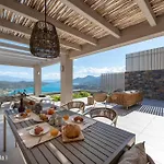 Notiko Villas