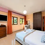 Mirsini Villa Private Pool & Jacuzzi