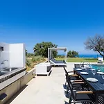Villa O2 With Private Heated Pool
