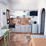 Apartment With Garden View - Creta