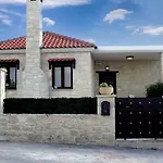 Heraklion Twins House - Private Pool Retreat