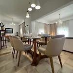 Villa Komorebi
