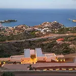 Villa Helios - Elevate Your Senses