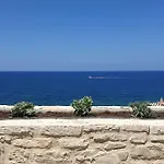 Zefyros Suite , Seafront Retreat !
