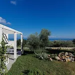 Komfort-Villa Mit Privatem Pool