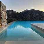Villa Aires Fuer 6 Personen Und 4 Kinder
