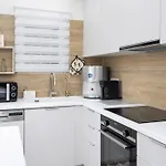 Zoe' Sense Seaside Pool Suites - Corpus