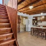 Countryside Apartment 1 With Shared Swimming Pool