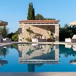Villa Elia, By Hellocrete
