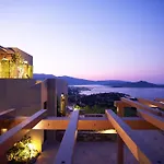 Villa Queen