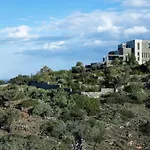Villa Queen