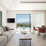 Sunny Vacay Villa