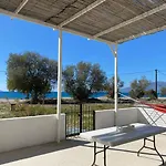 Zen Seaside Apartment