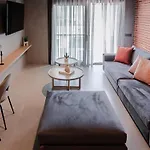 Orama Luxury Suite 3 Bedrooms With Private Pool