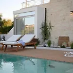 Annassa Suites