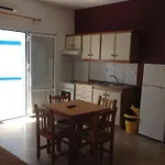 Spacious Apartment, Garden View Partial Seaview
