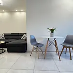 Unique B' One Bedroom City Apartment