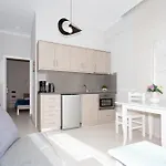 Eleni Apartments
