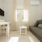 Eleni Apartments