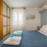 Kiani Sea View Apartments