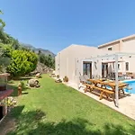 Cretan Sunny Villa