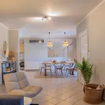 Luxury Garden Villa - Elegant Rural Retreat, Heated Pool