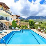 Ferienhaus Fuer 10 Personen In Kournas, Kreta West Kreta