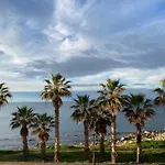 Eftihia Apartments By The Sea