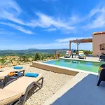Villa Vardis Mit Privatem Pool