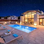 Ferienhaus Fuer 30 Personen In Mathes, Kreta West Kreta