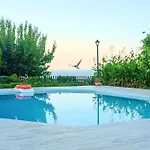 Ferienhaus Fuer 14 Personen In Rethymnon, Kreta Nordkueste Kretas