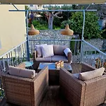 Pelekanos Apartment