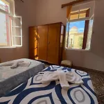 Shared House , Private Rooms With Garden