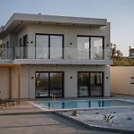 Aetheria & Aura Suites By Temma Villas